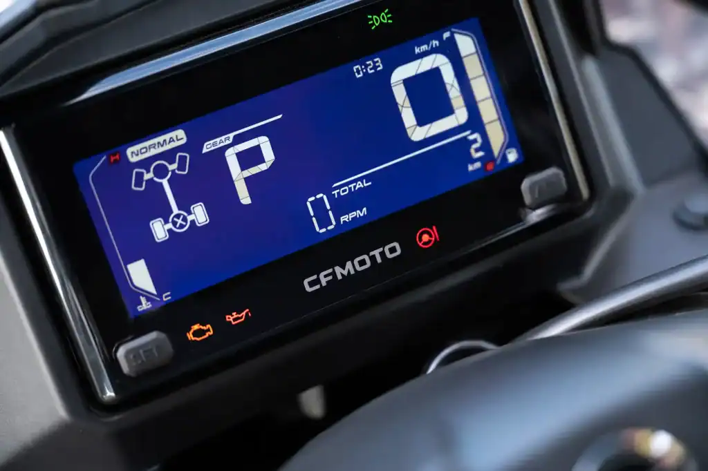 CFORCE-625-Touring-L7E-Visuels22