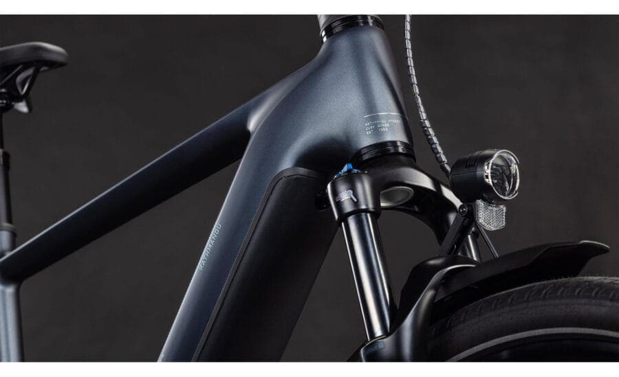 CUBE KATHMANDU HYBRID ONE 800 – Image 2