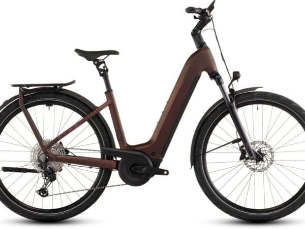 CUBE KATHMANDU HYBRID PRO 800