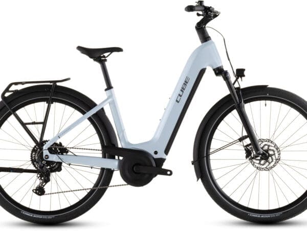 CUBE TOURING HYBRID ONE 600