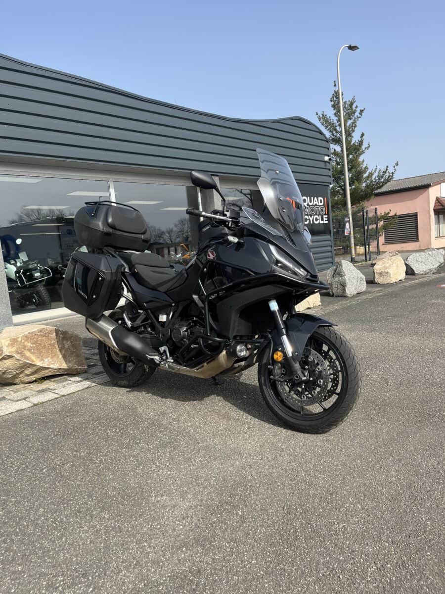 HONDA NT1100