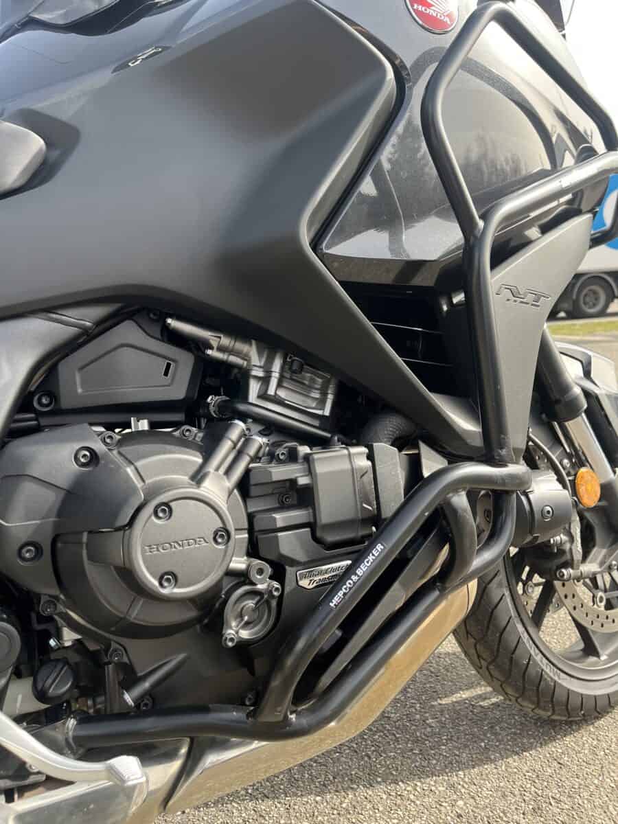 HONDA NT1100